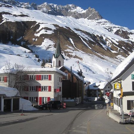 Realp Hotel Des Alpes المظهر الخارجي الصورة